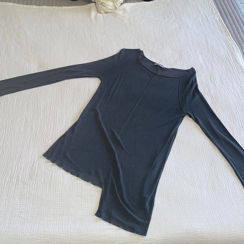 T Alexander Wang lightweight knit asymmetrical sweater. Dirty olive colour. S